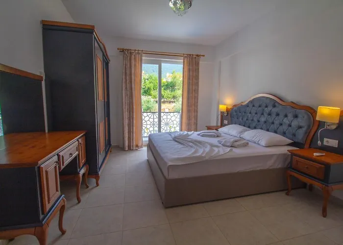 Opal Villa, Oezel Havuzlu, Вилла *