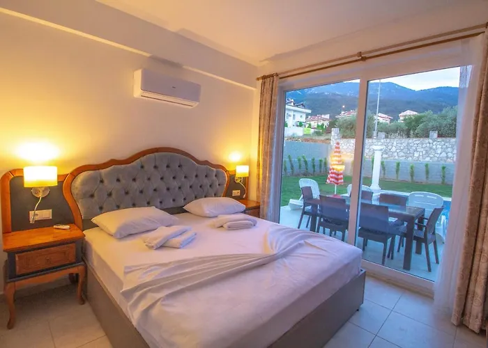 Opal Villa, Oezel Havuzlu, Vila