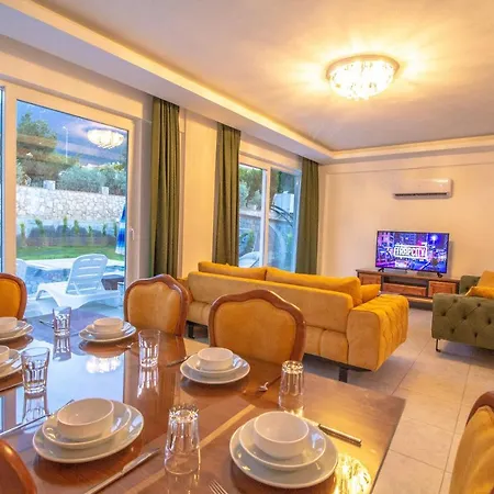 וילה Opal Villa, Oezel Havuzlu, פאטהיה